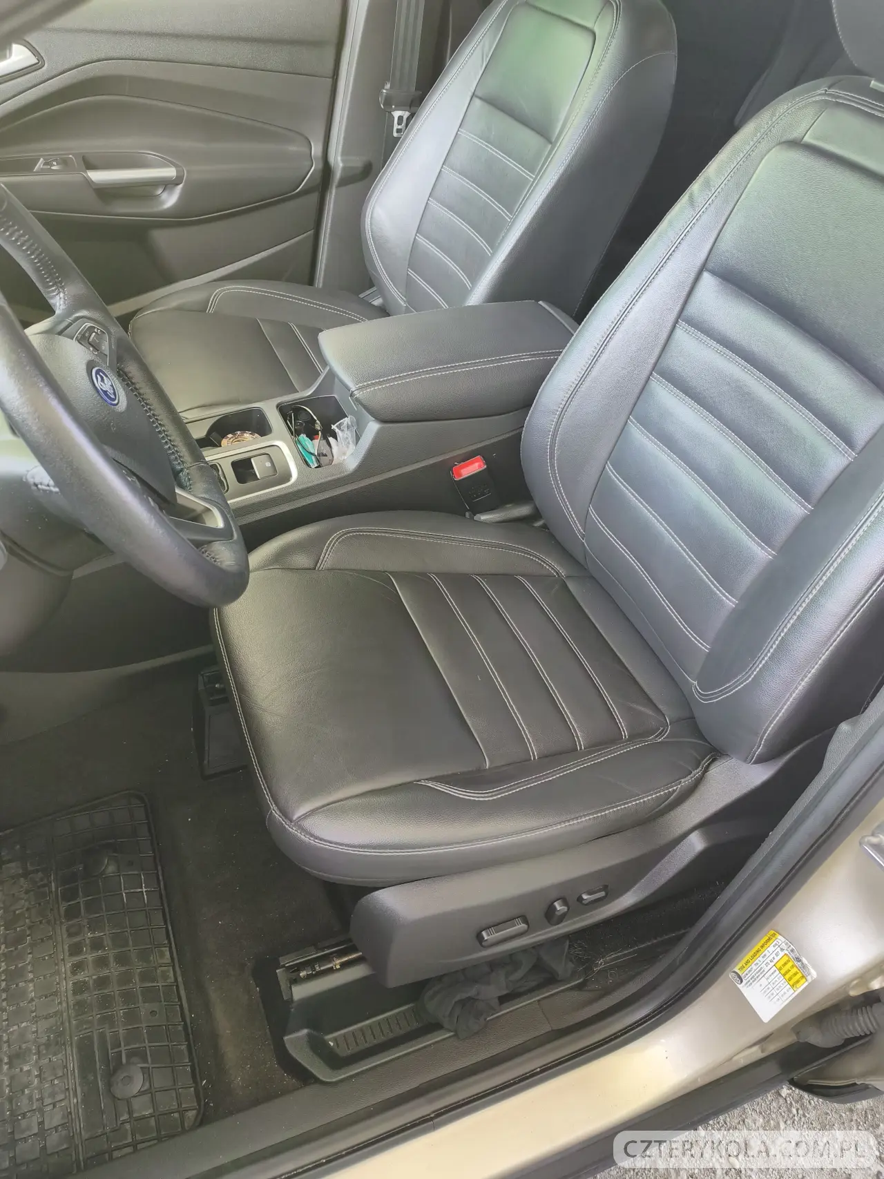 Ford- Escape- 2018 