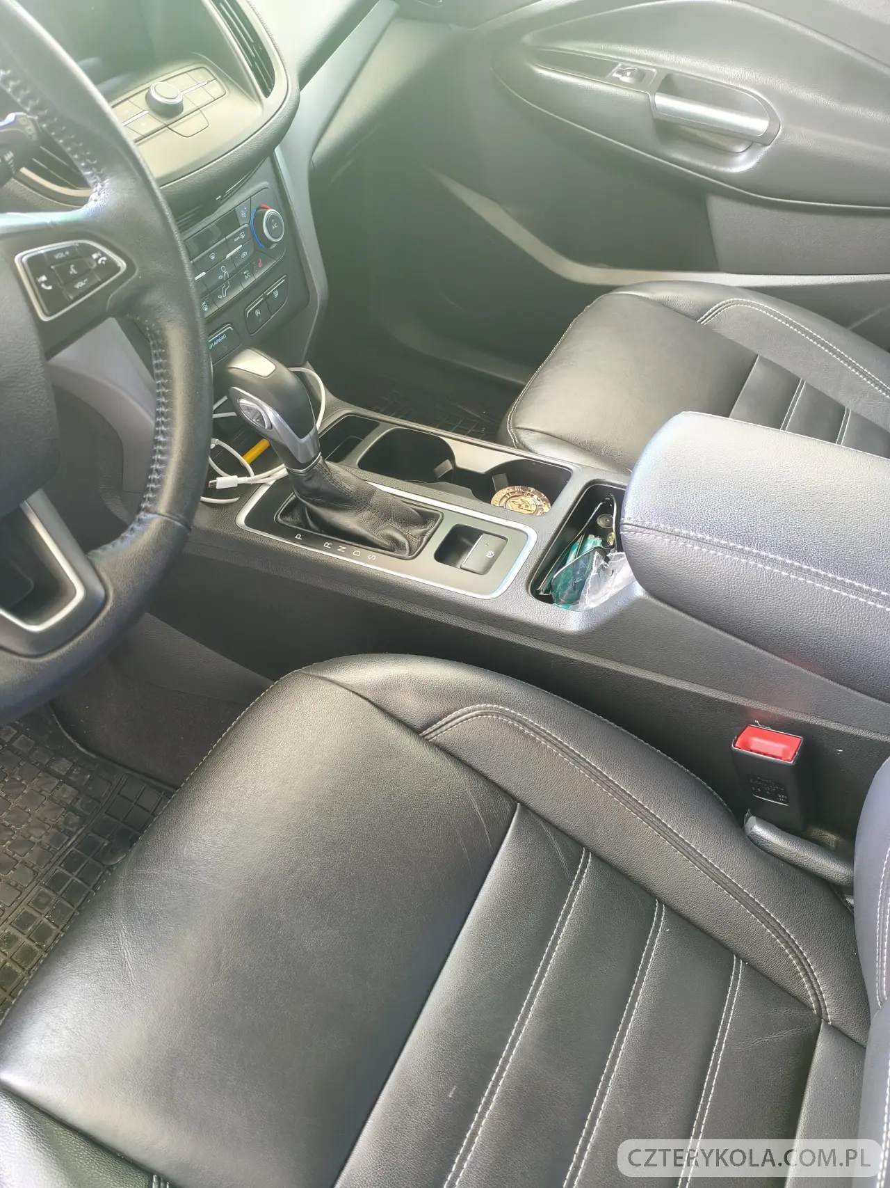 Ford- Escape- 2018 
