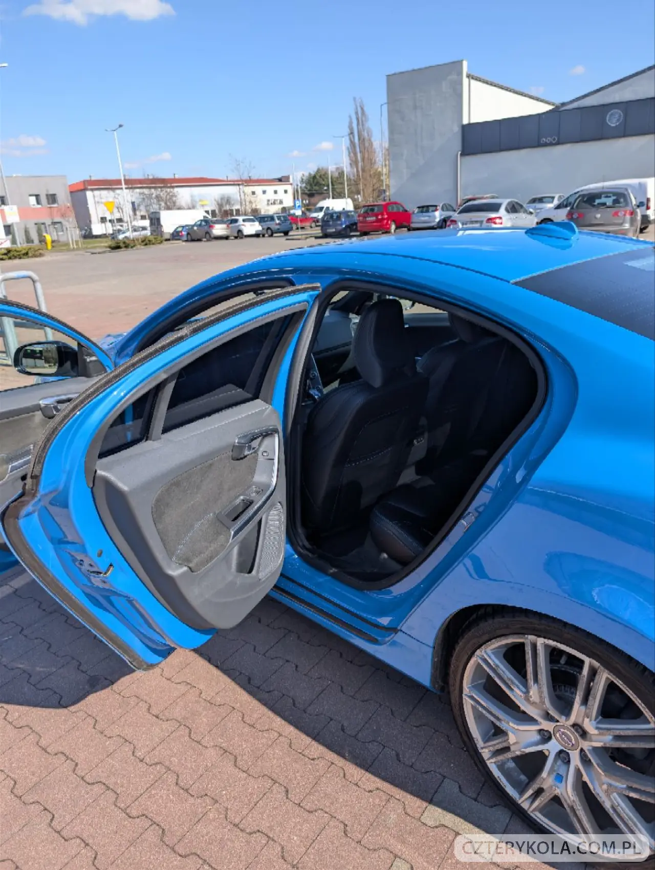 Volvo- S60- 2017 