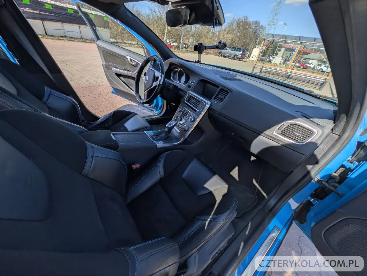 Volvo- S60- 2017 