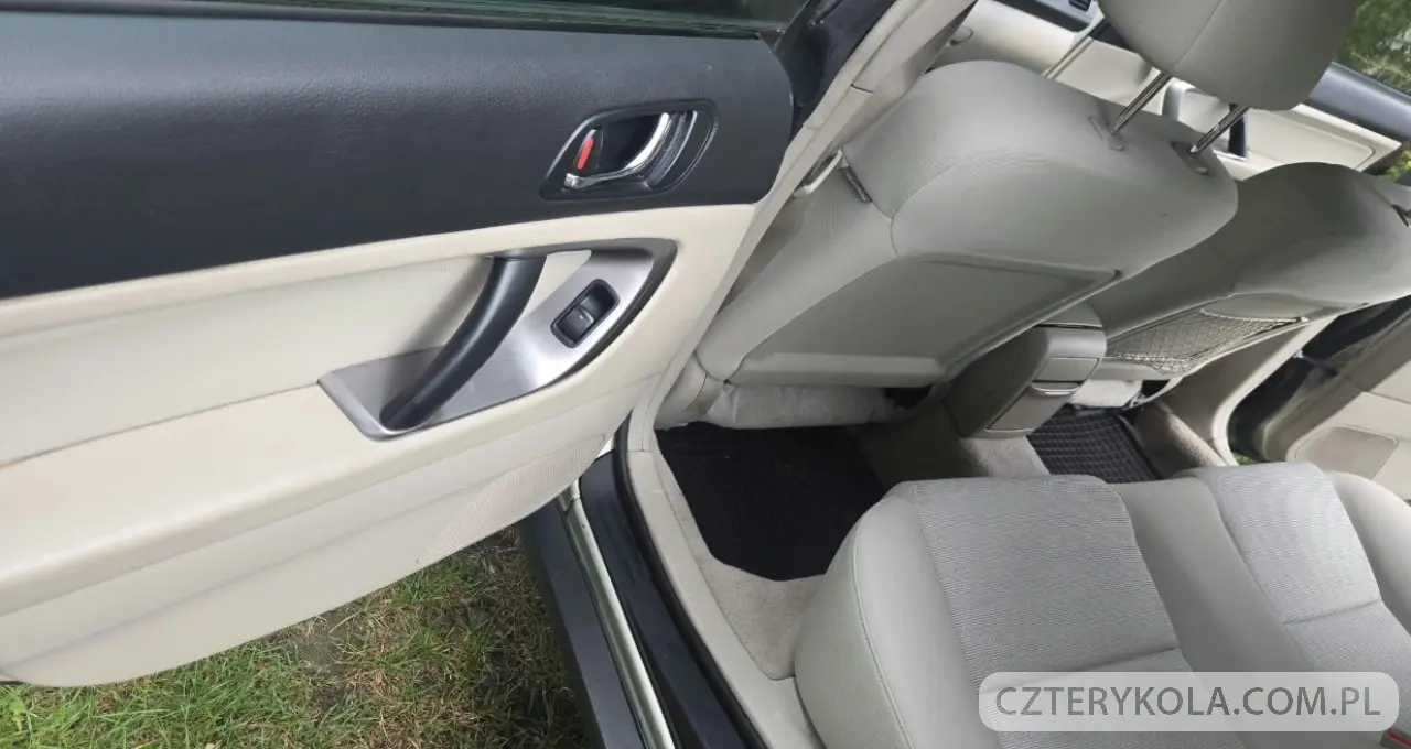 Subaru- Outback- 2006 