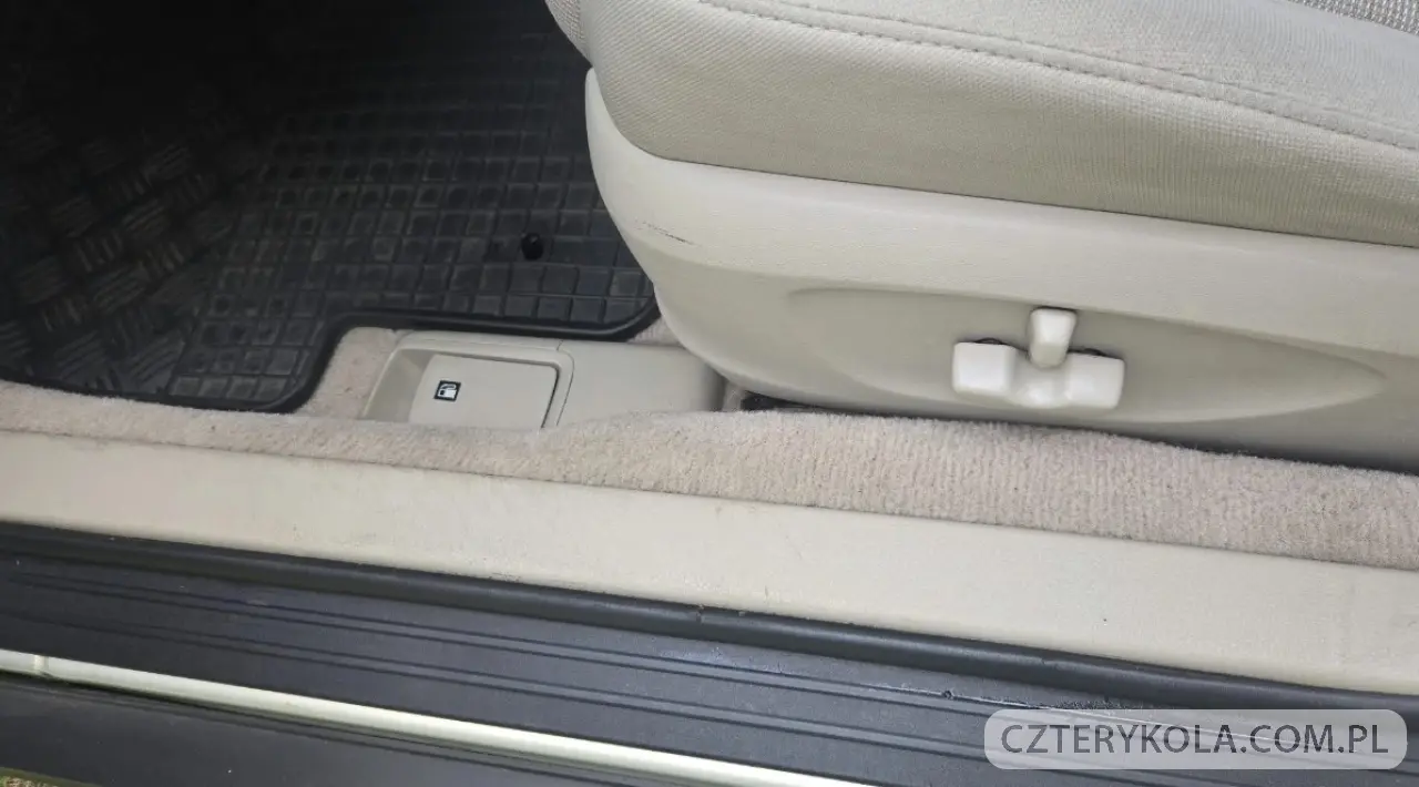 Subaru- Outback- 2006 