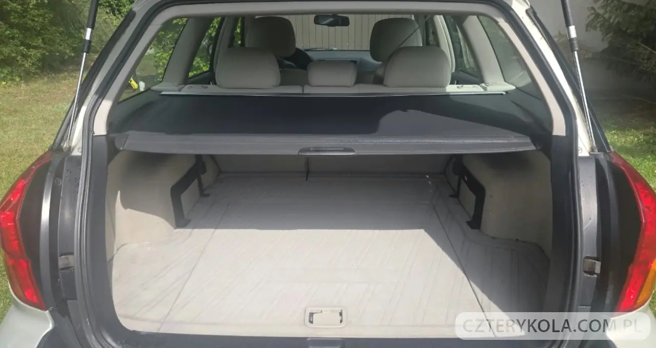 Subaru- Outback- 2006 