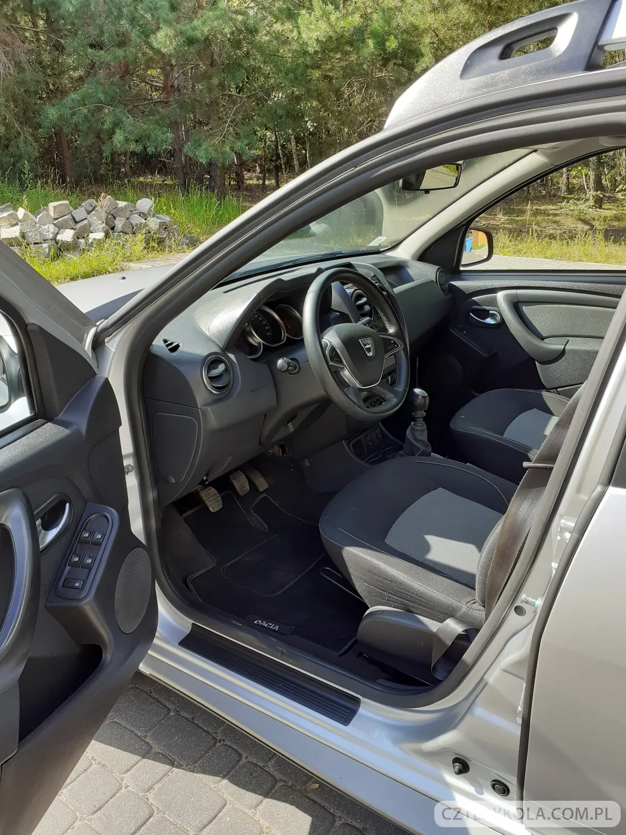 Dacia- Duster- 2017 