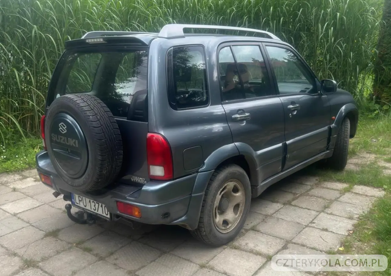 Suzuki- Grand Vitara- 2004 